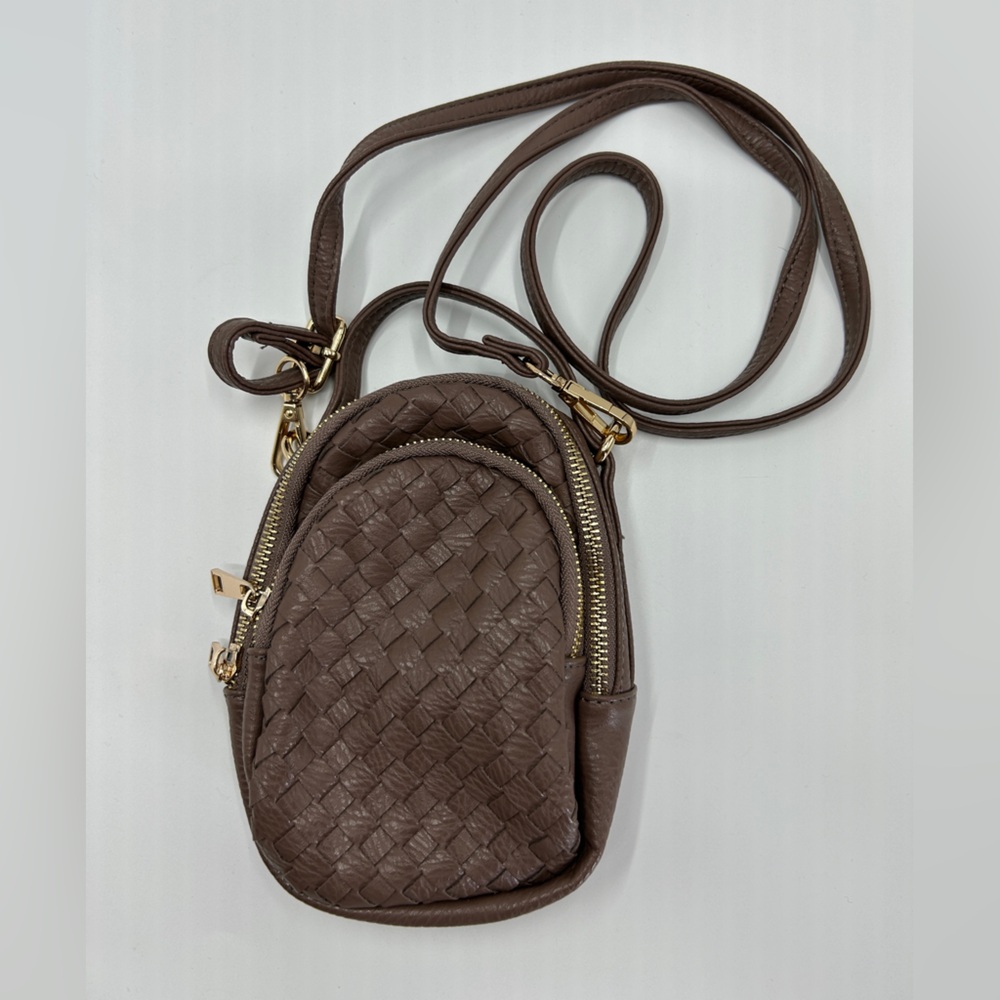 Elegant Brown Woven Crossbody Bag